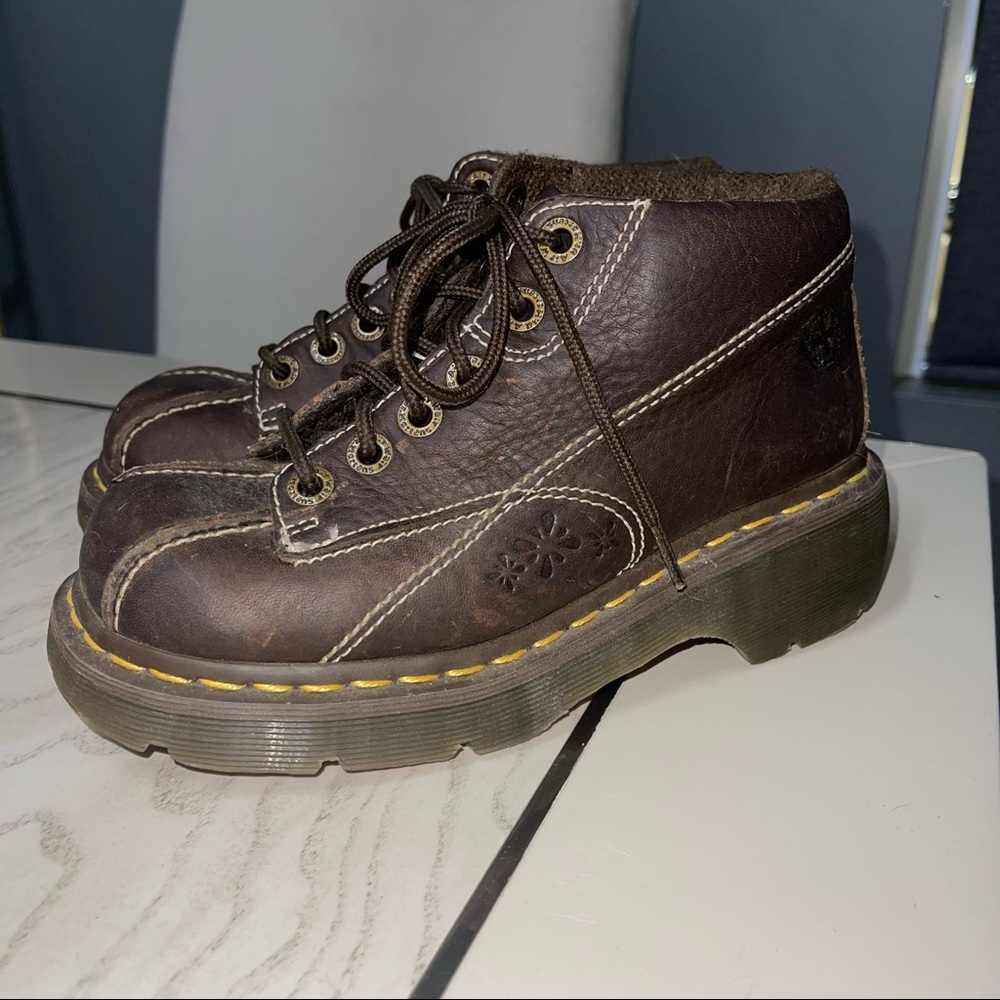 Y2K vintage doc martens (6)